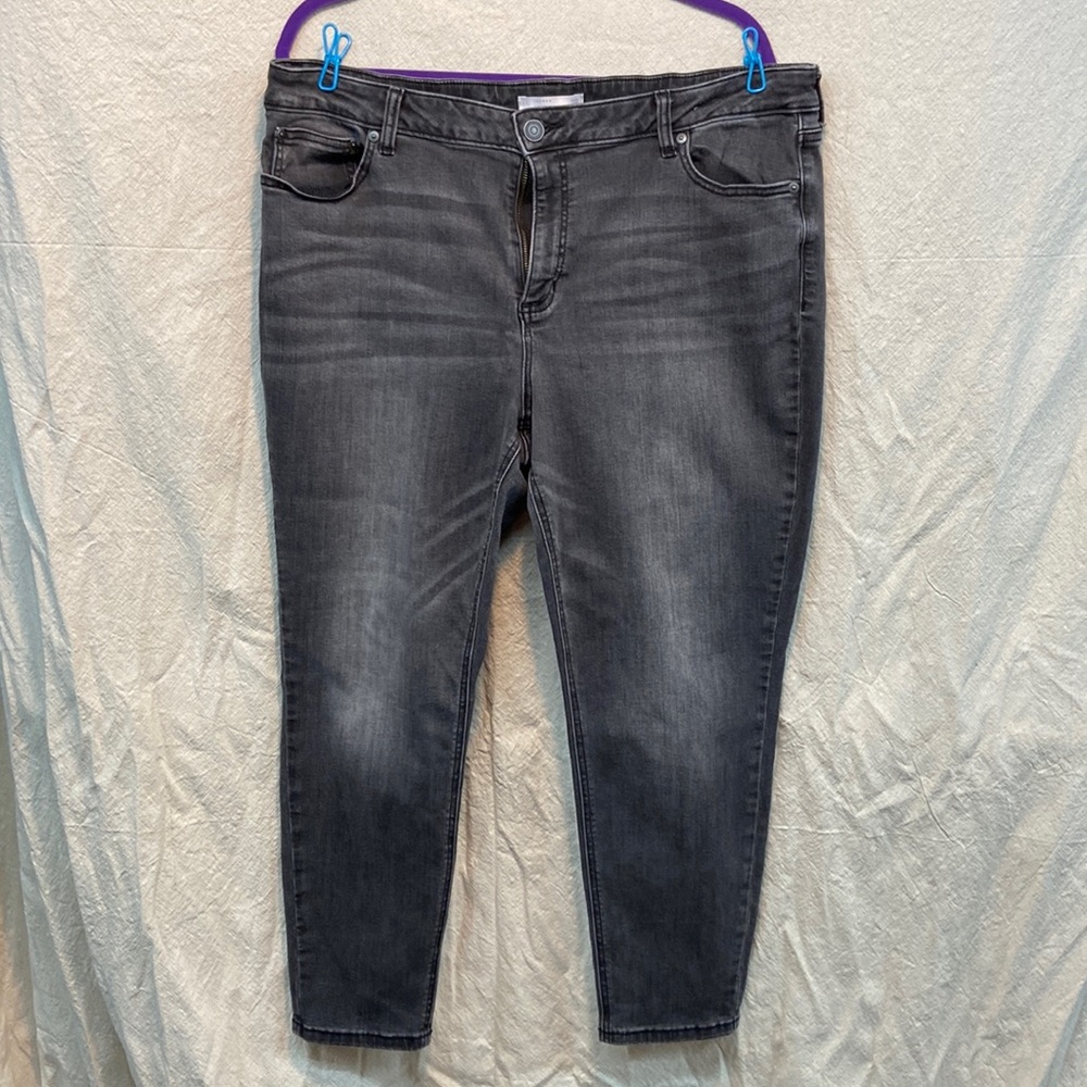 Lauren Conrad Faded Black skinny short jeans size 18WS